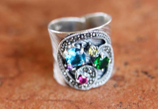 Sterling Silver Swarovski Crystal Ring Size 7_9