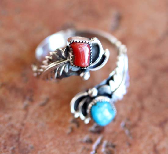 Navajo Silver Turquoise Coral Ring Size 6_9